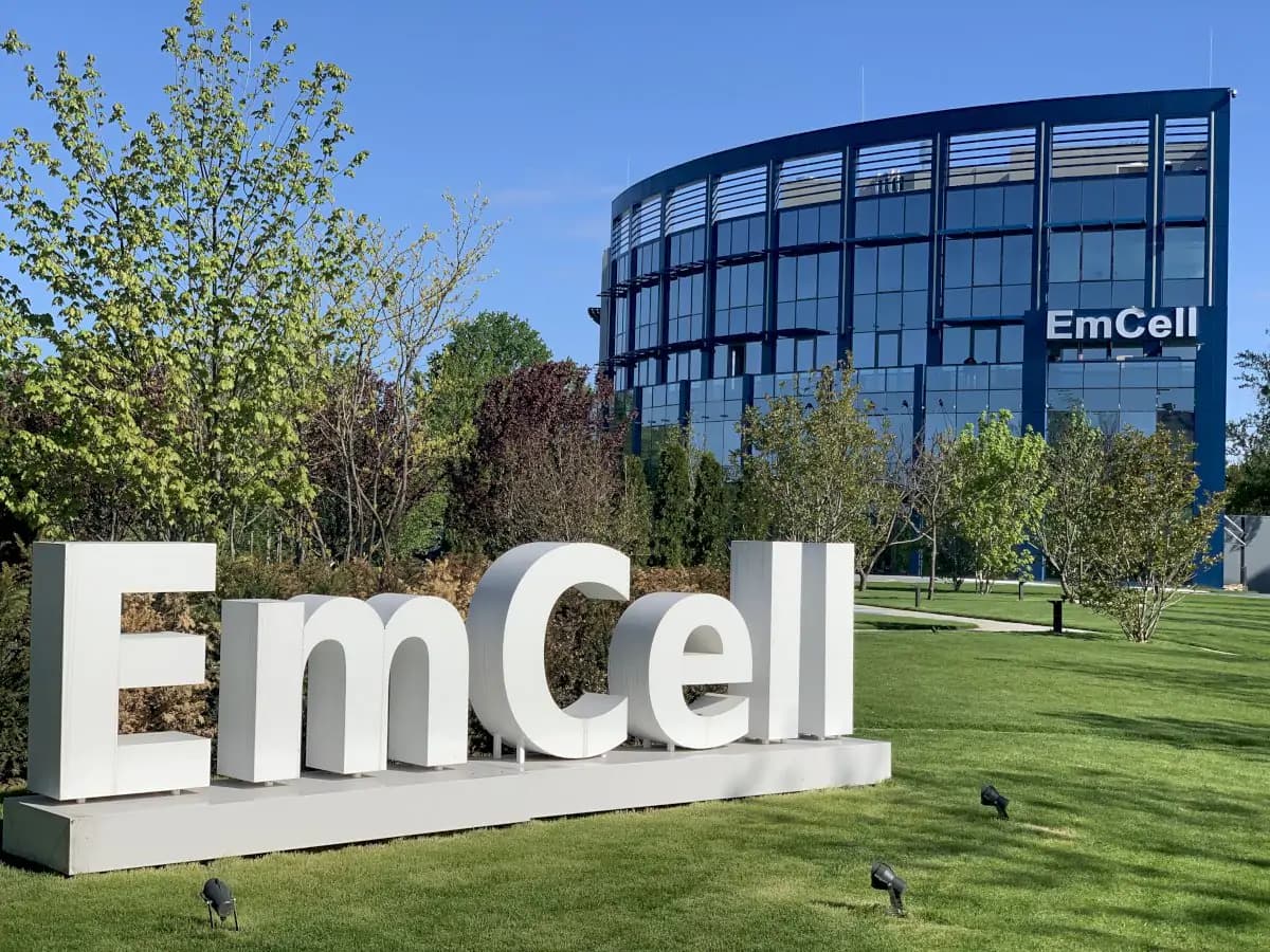 EmCell Cell Therapy Center - Image 1