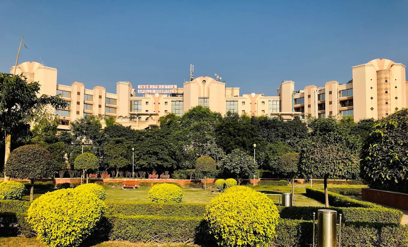 Indraprastha Apollo Hospital - Image 1