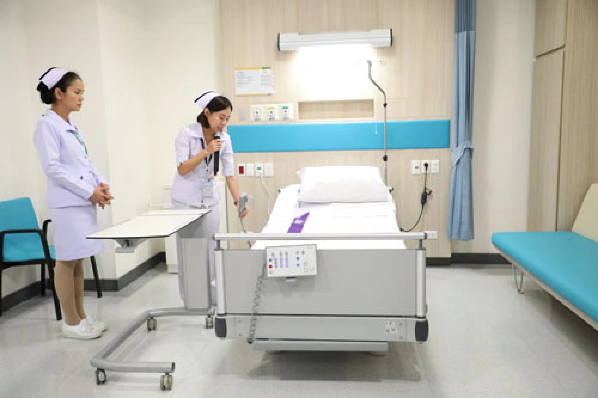 Chakri Naruebodindra Medical Institute - Image 2