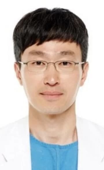 Dr.  Kim Sung Sik