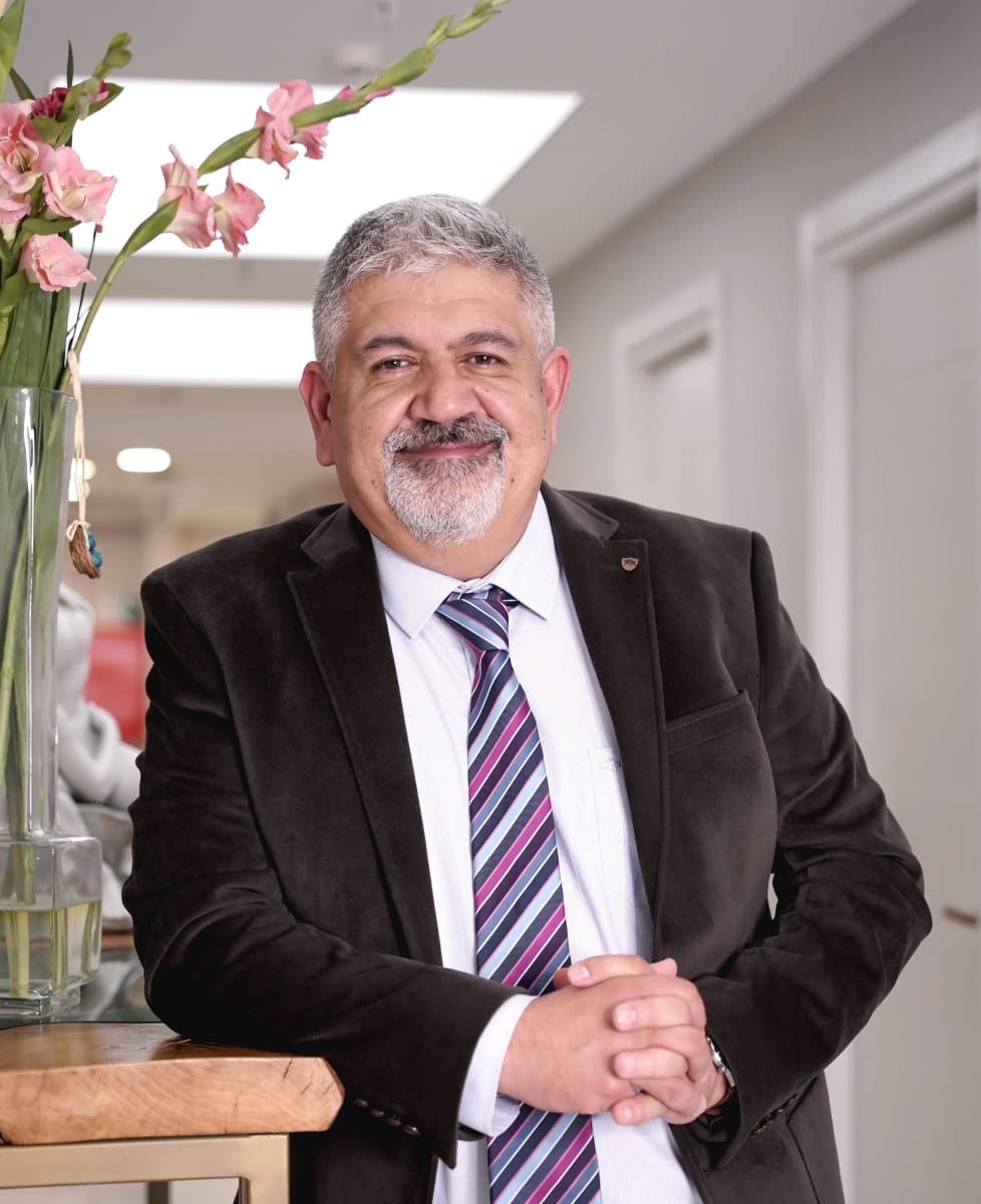 Dr. Ali Karahan