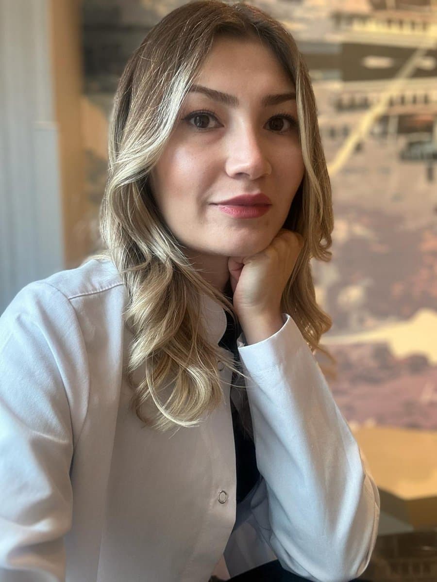 Cansu Komesogutlu
