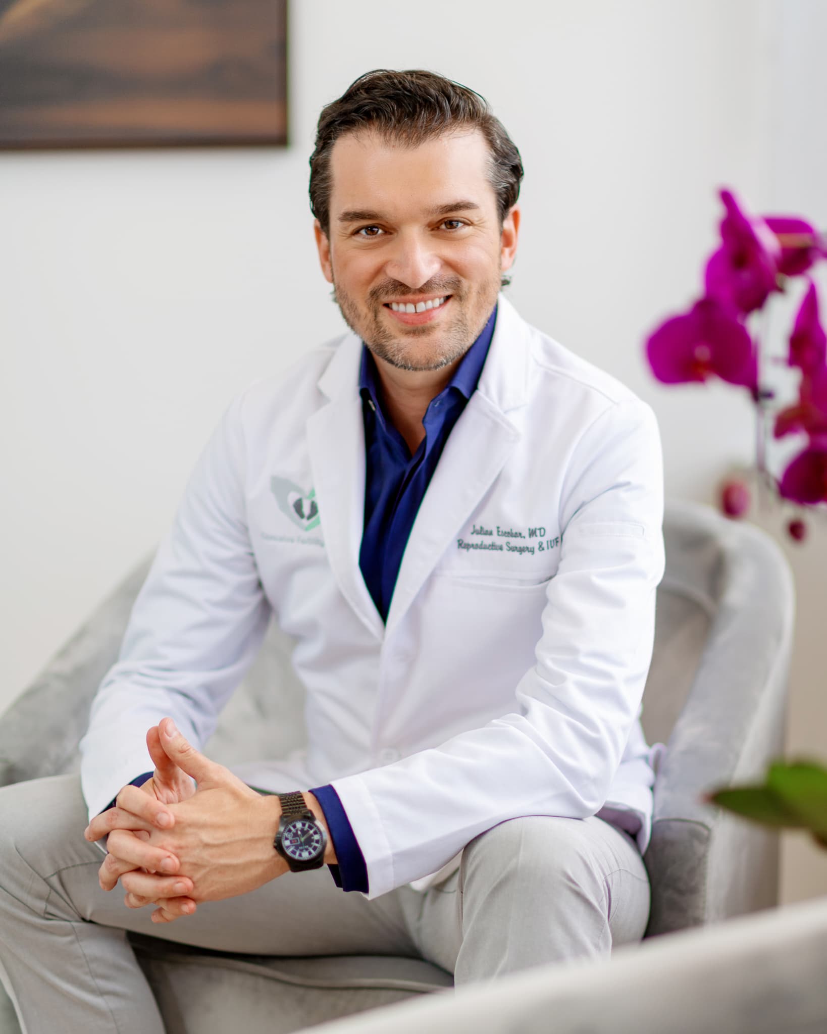 Dr. Julian Escobar