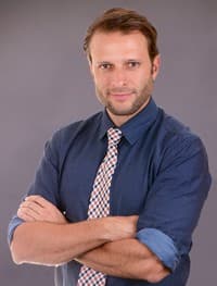 Dr. Christian Coachman