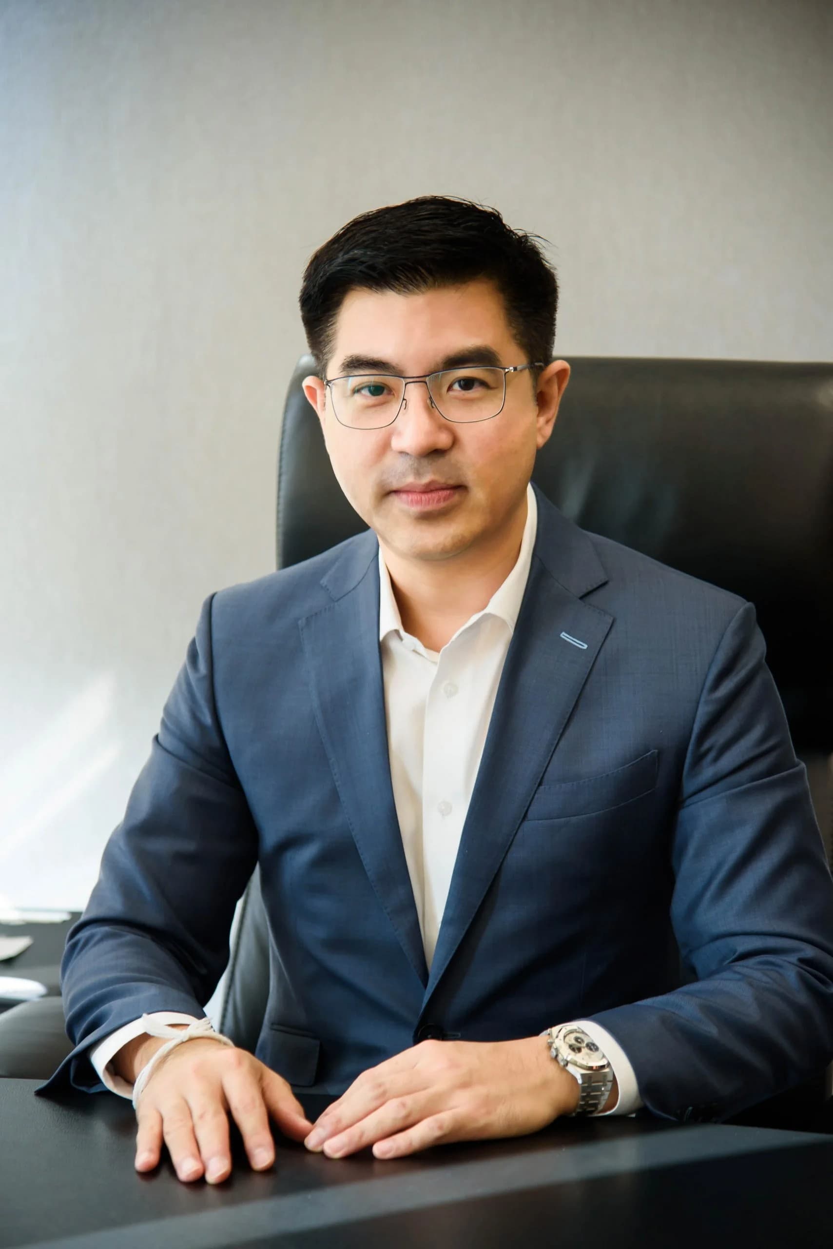 Dr. Poonkiat Punyamitr