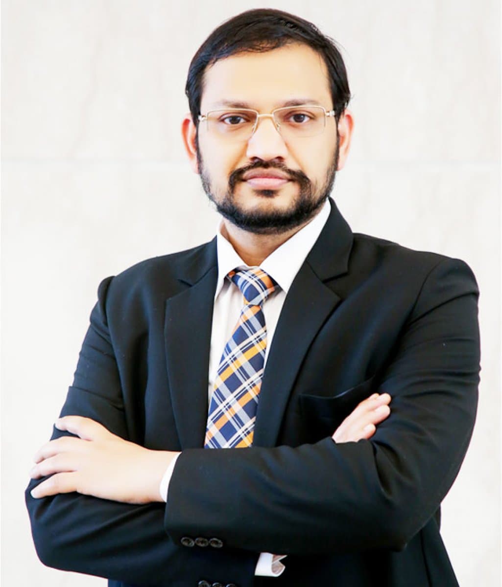 Dr Vivek Mangla