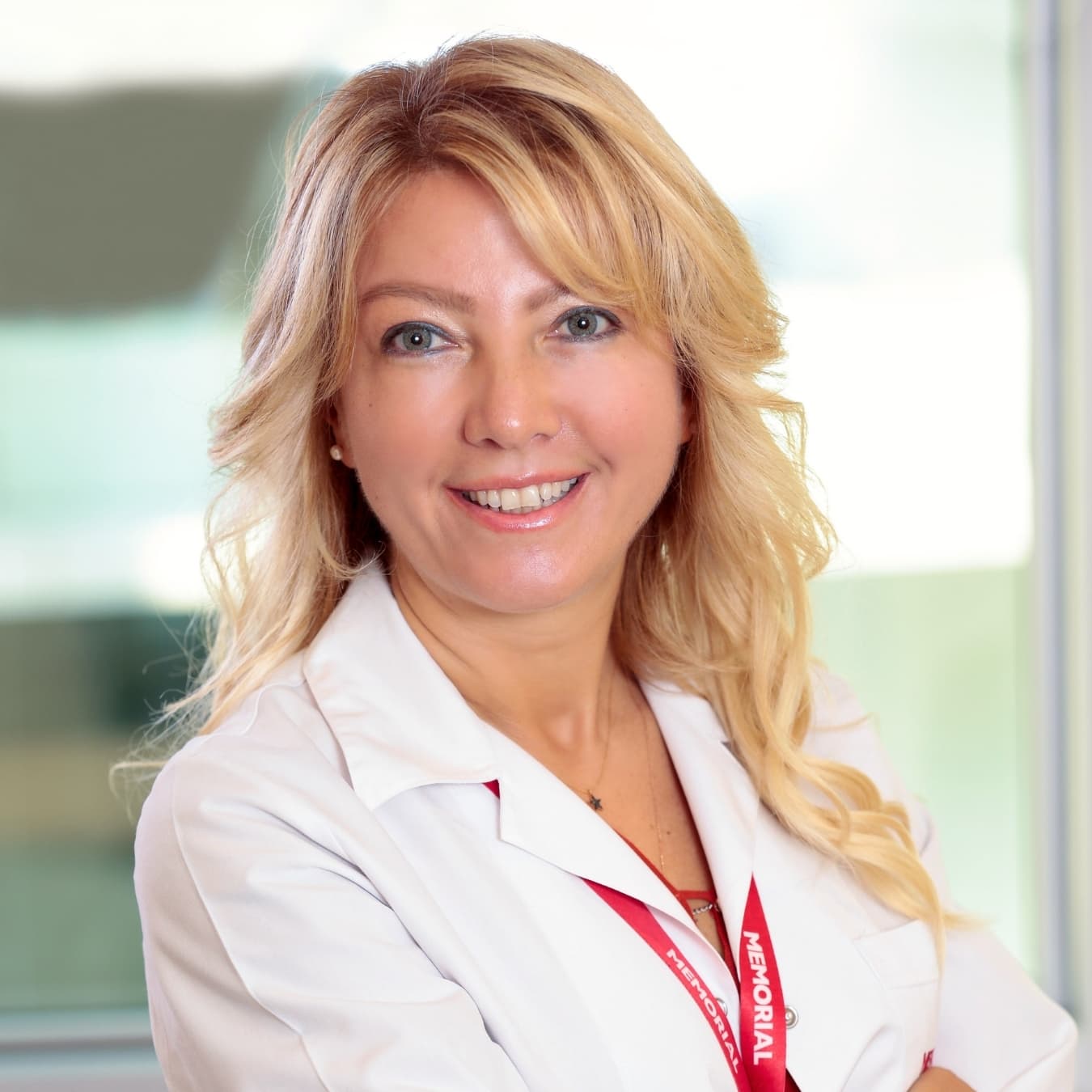 Dr. DMD/DDS Aslı Tapan Kavuşturan