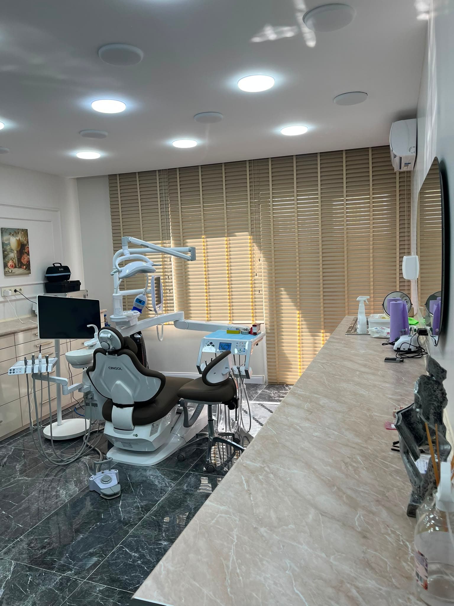 TH Dental Clinic - Image 4