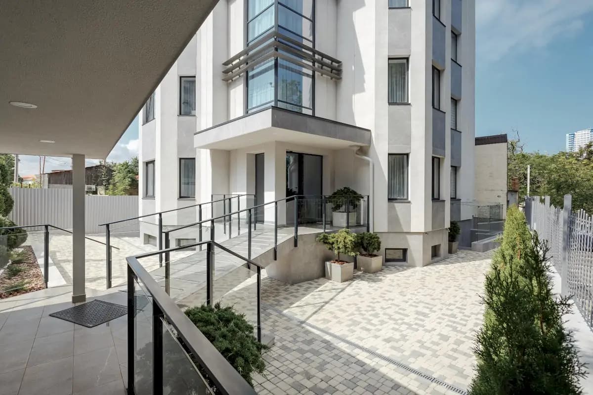 Patlazhan Clinic