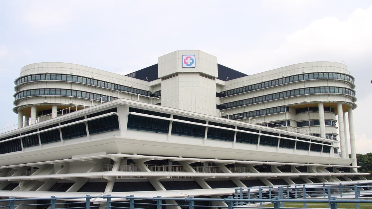 KK Women’s and Children’s Hospital - Image 1