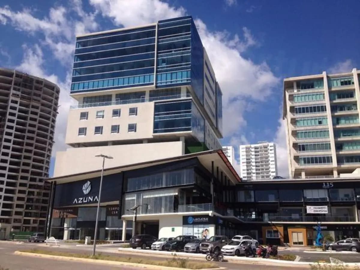 MER Clinic Cancun - Image 3