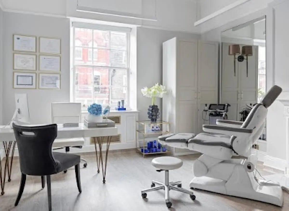 The London Cosmetic Clinic - Image 1