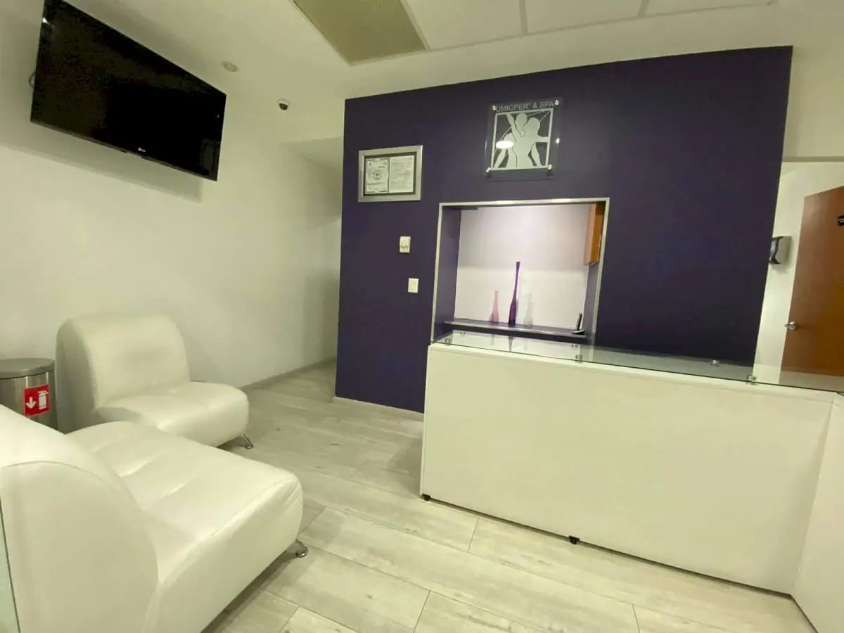 Dr. Marco Polo Plastic Surgery Clinic - Image 1