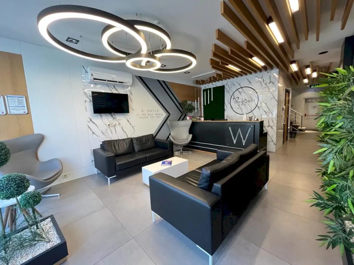 WestDent Clinic - Image 1