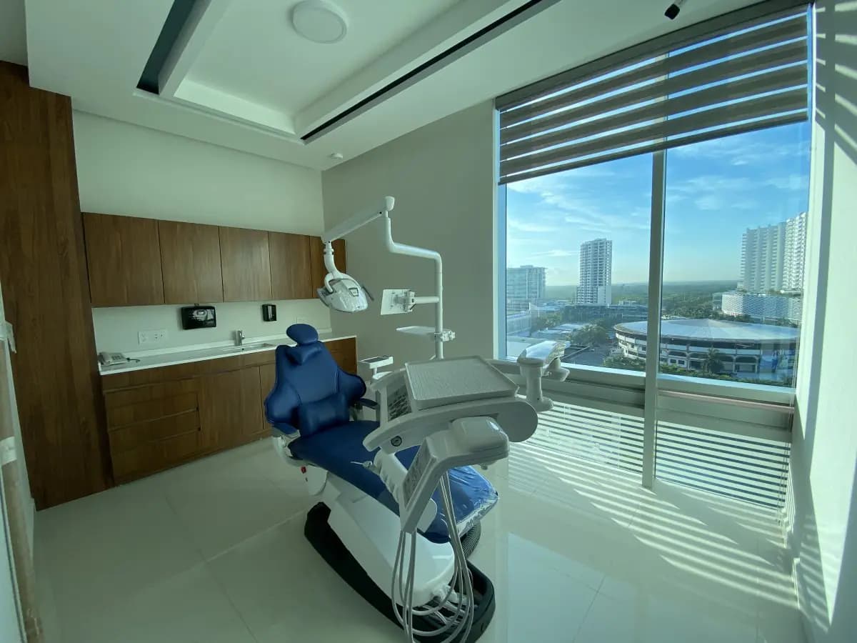 Sani Dental Group Cancun - Image 2