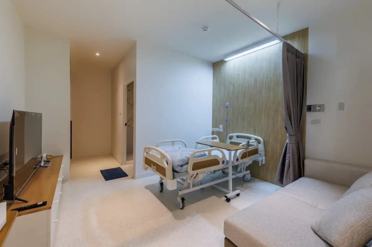 Dr. Chen Surgery Hospital International Center - Image 3