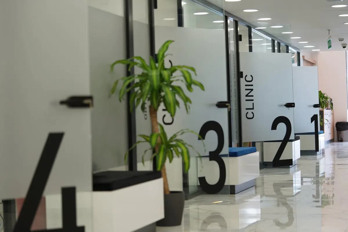Megadentist Oral & Dental Aesthetıc Dentistry - Image 3