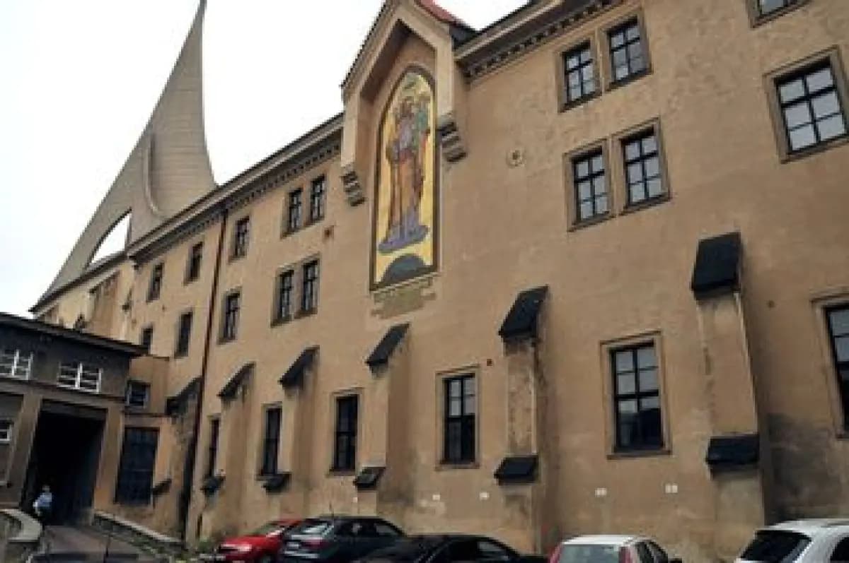 Institute of Aesthetic Medicine - Image 2