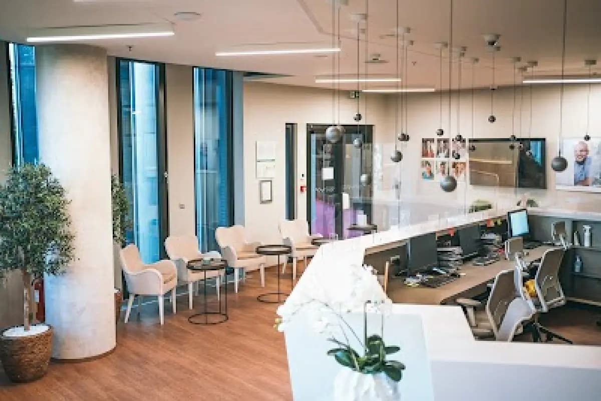 Schill Dental Clinic Prague Ltd. - Image 2