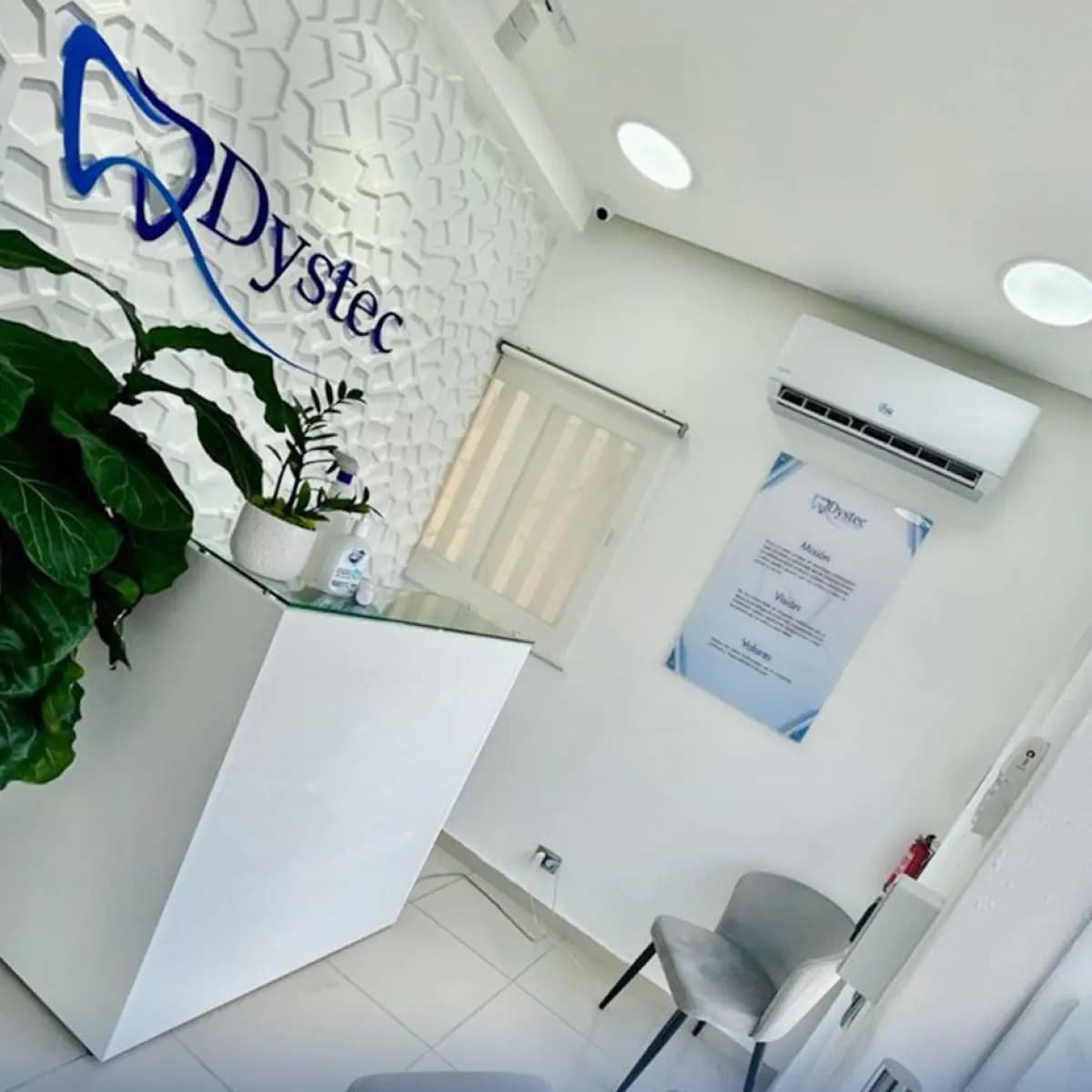 Dystec Dental Clinic - Image 2