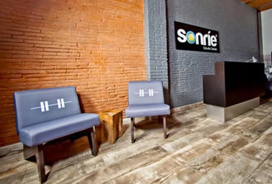 Sonrie Estudio Dental - Image 2