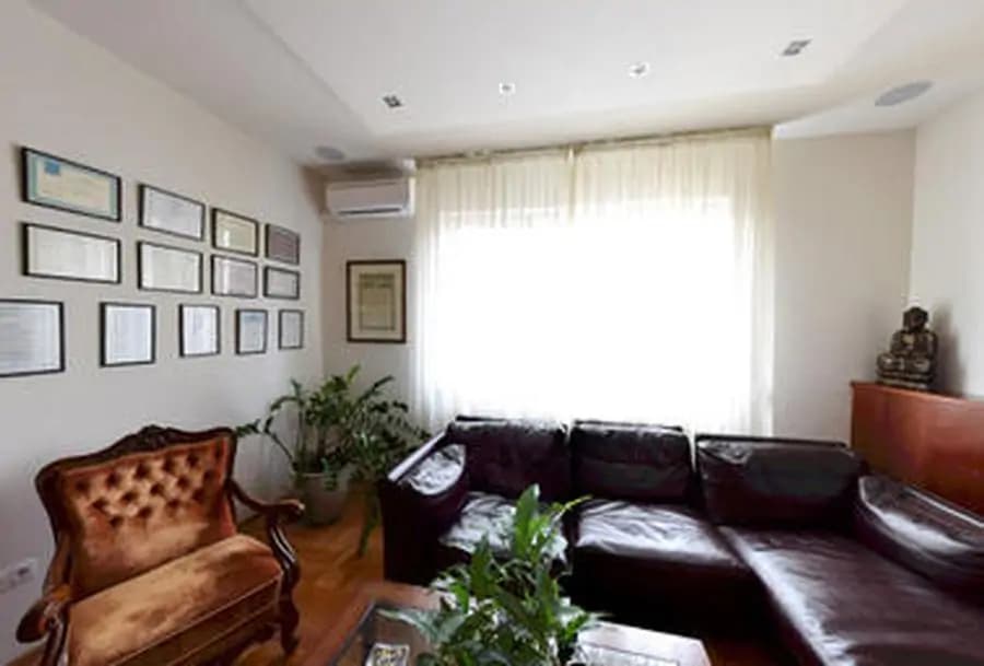 Sikos Clinic - Image 2