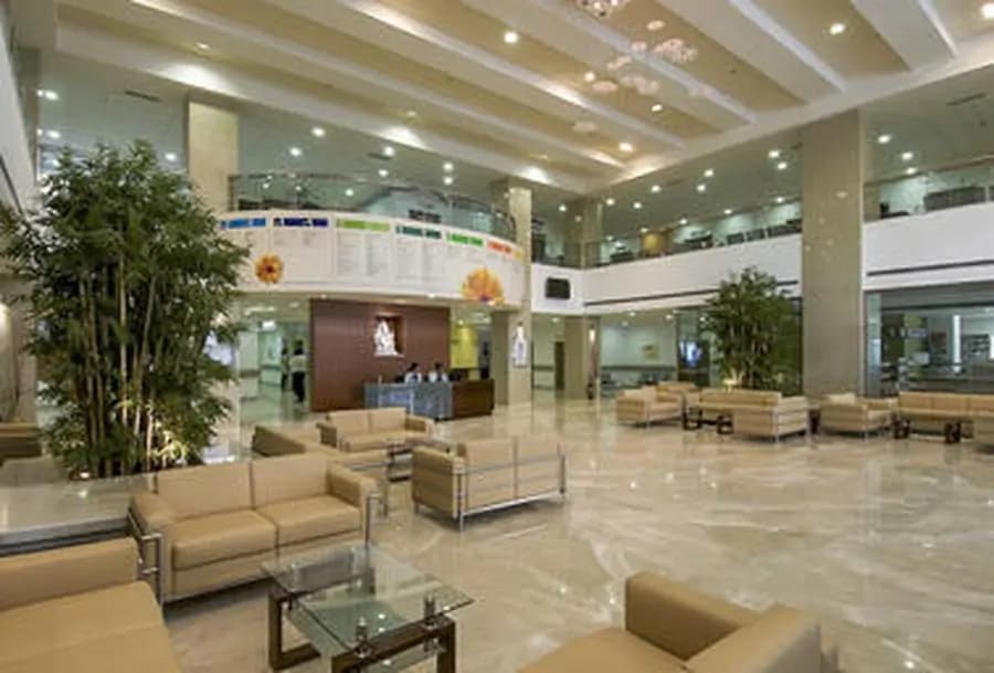 Kohinoor Hospitals - Image 2