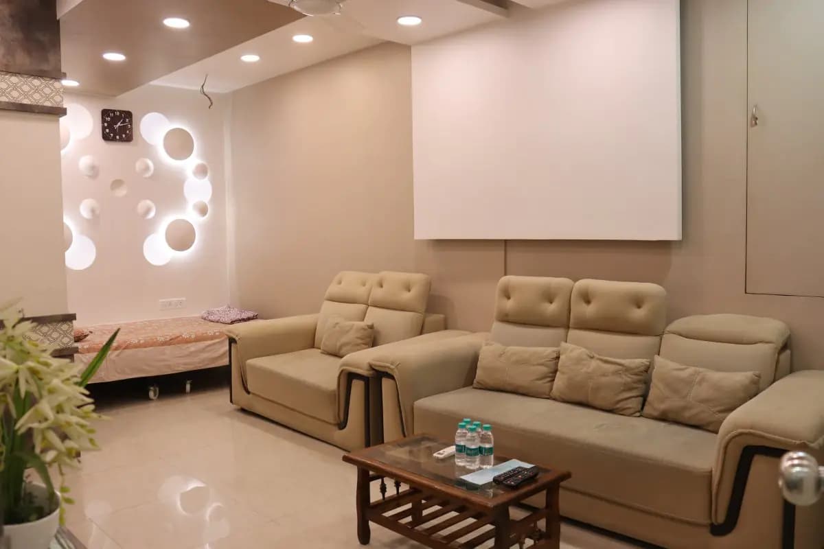 Vplant Speciality Clinics - Image 3