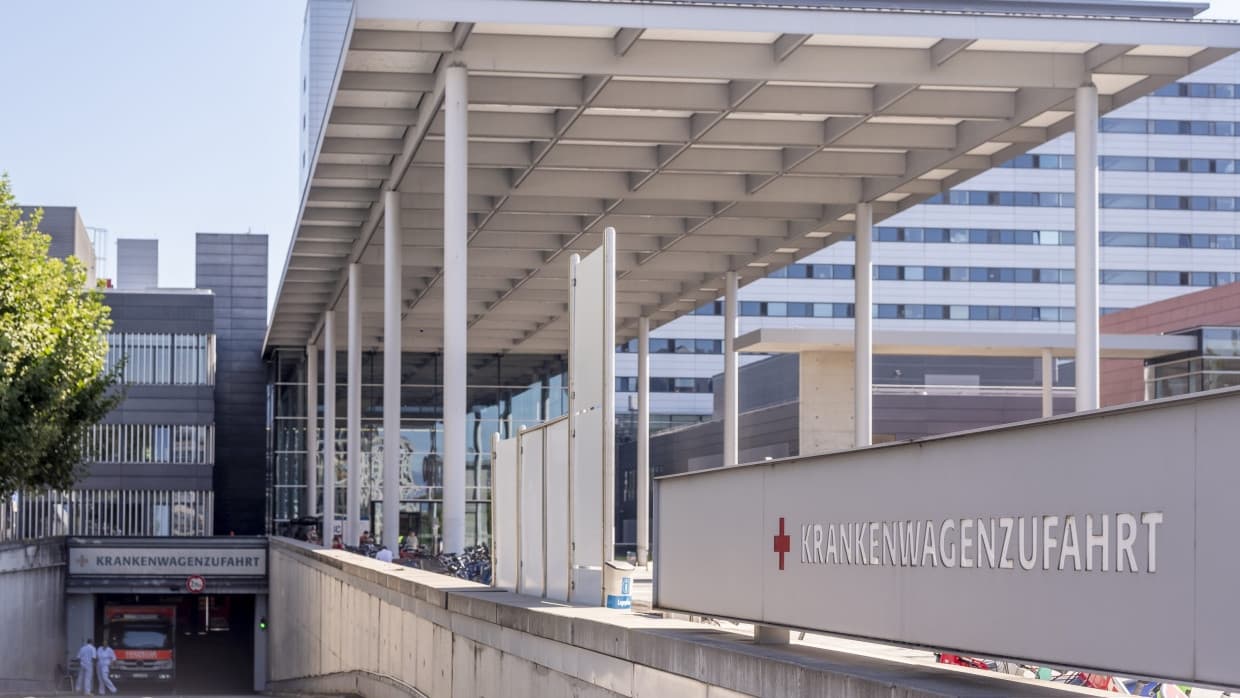 University Hospital Frankfurt - Image 2