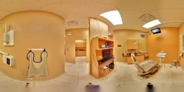 1st Family Dental of Logan Square - Image 3