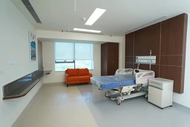 Fortis Hospital, Greater Noida - Image 2