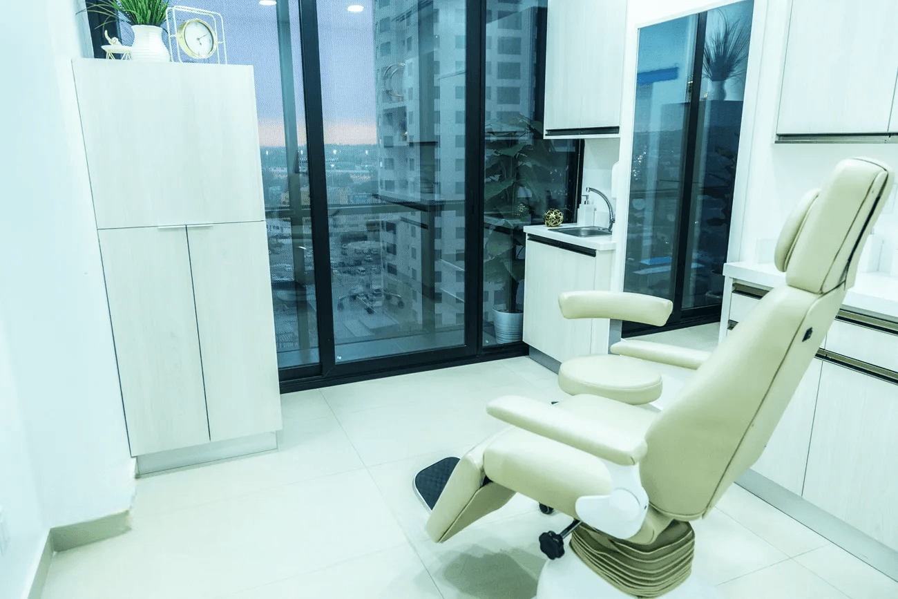 PLASTIKS Plastic Surgery Center - Image 3