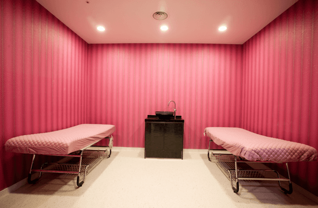 Answer Plastic Surgery - Image 3