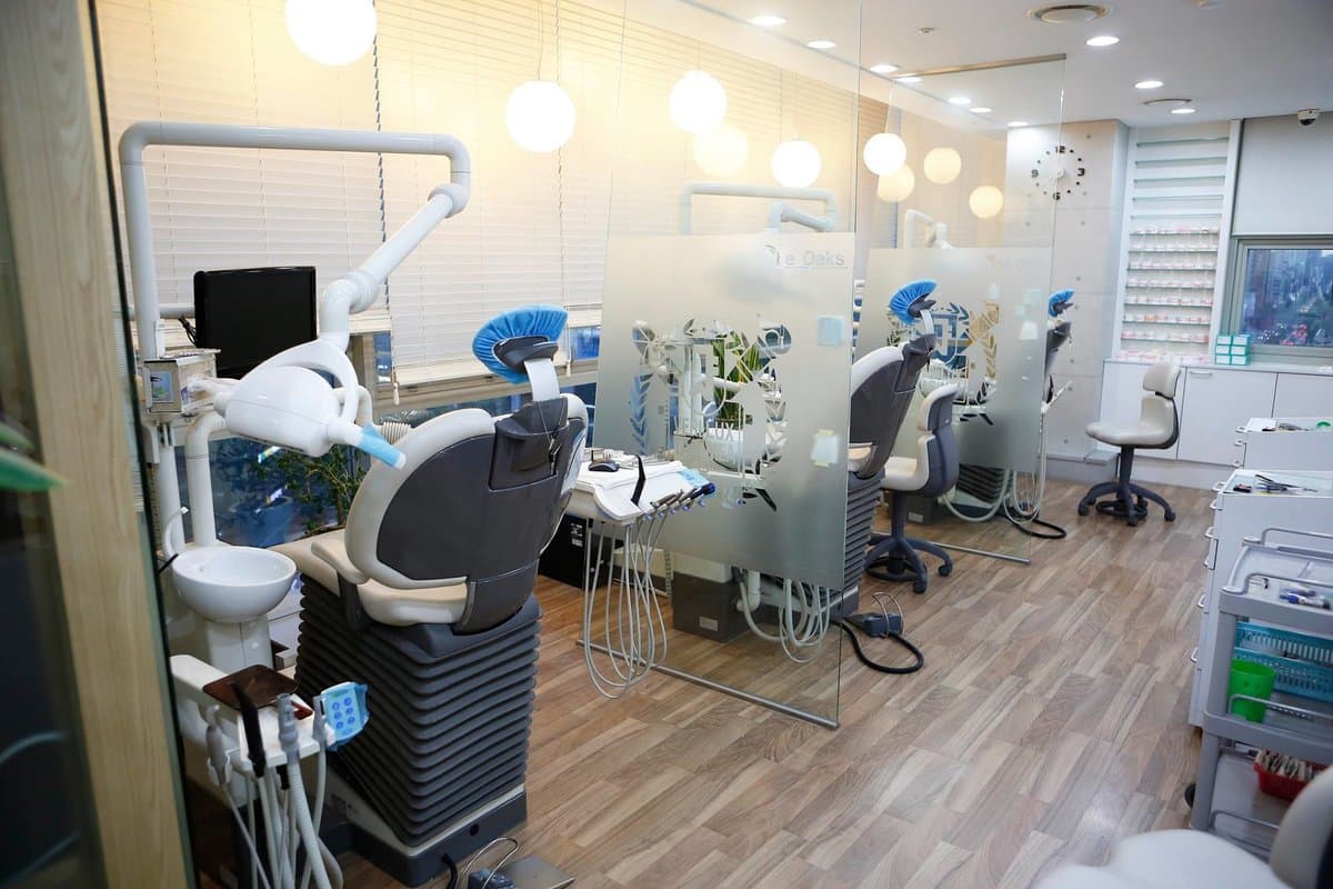 Oaks Dental Clinic - Image 2