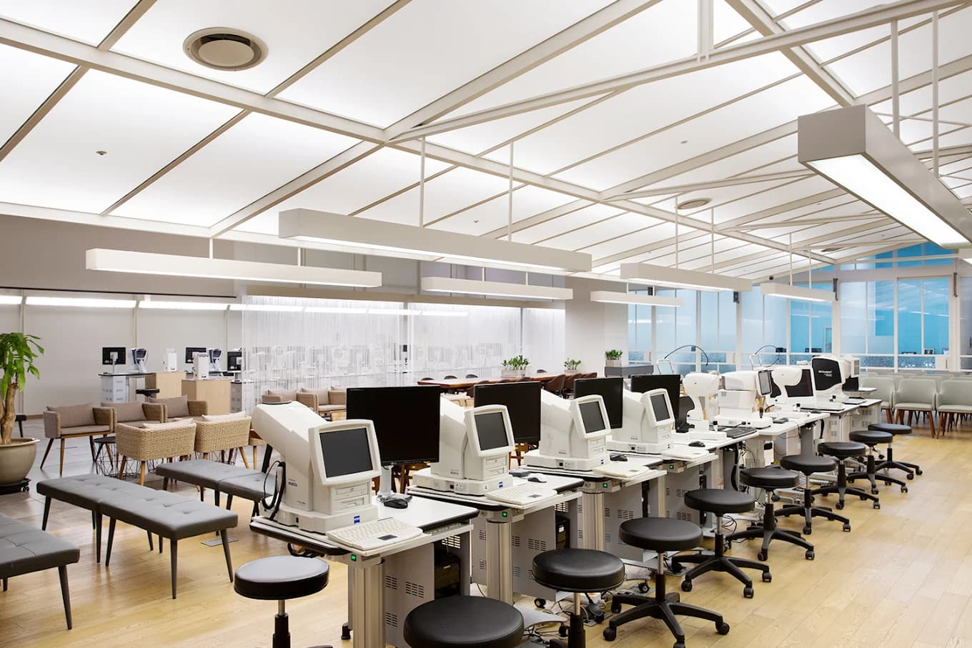 B&VIIT Eye Center - Image 2