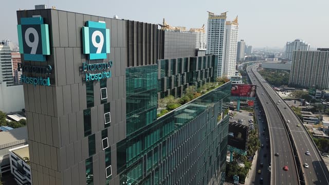 Praram 9 Hospital - Image 2