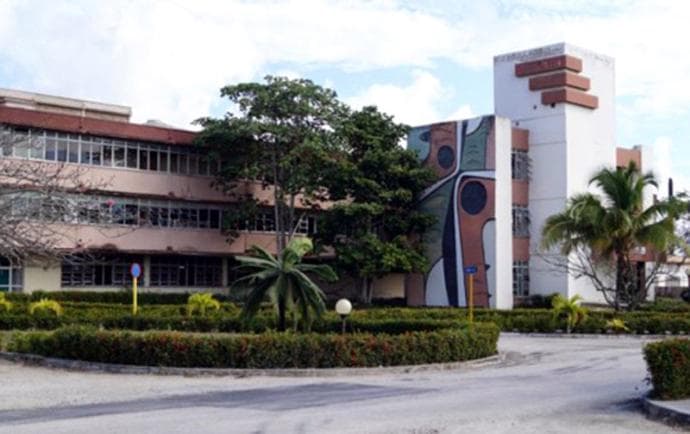 Hospital Clínico Quirúrgico Lucía Iñiguez Landín - Image 3