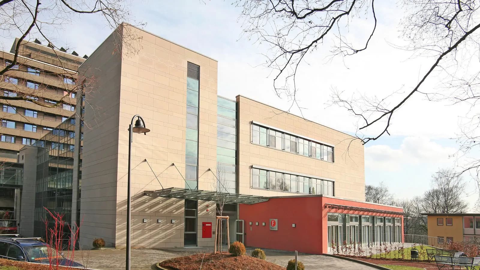 Medical Center in Solingen - Image 2