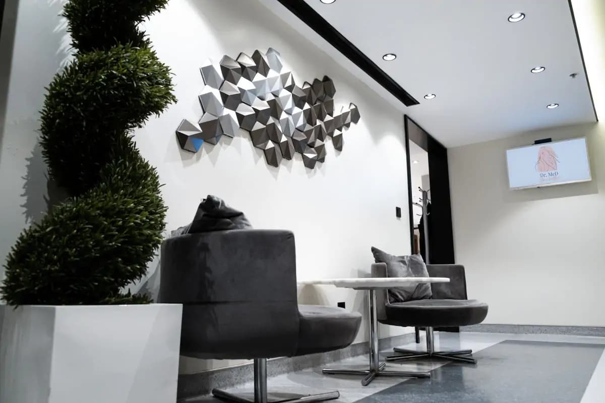 Dr. MED Clinic - Image 3