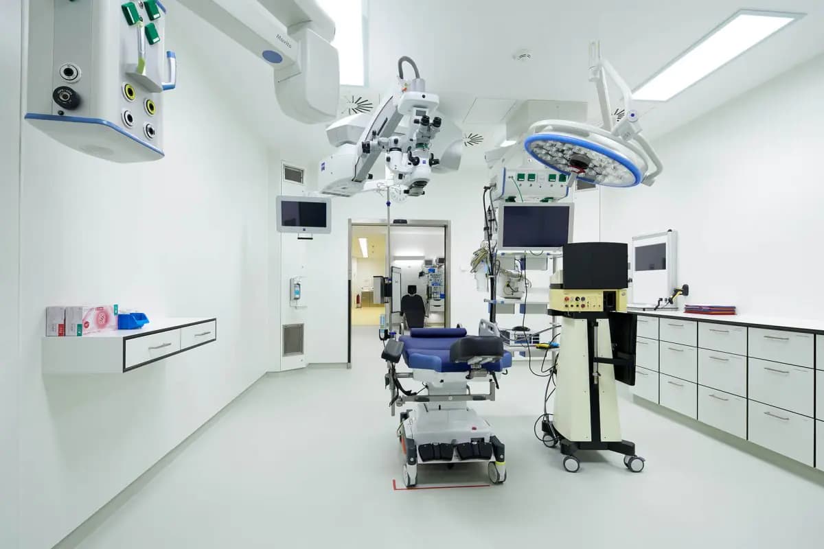 Eye Surgeries Professor Schaller's Private Practice in Eye Clinic of Herzog Carl Theodor-Munich - Image 3