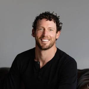 Dr. Cameron Chesnut, MD, FAAD, FACMS