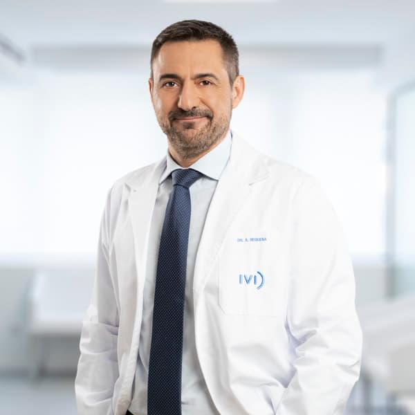 Dr. Antonio Requena