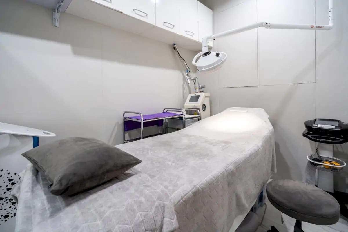 Siam Clinic Phuket - Image 2