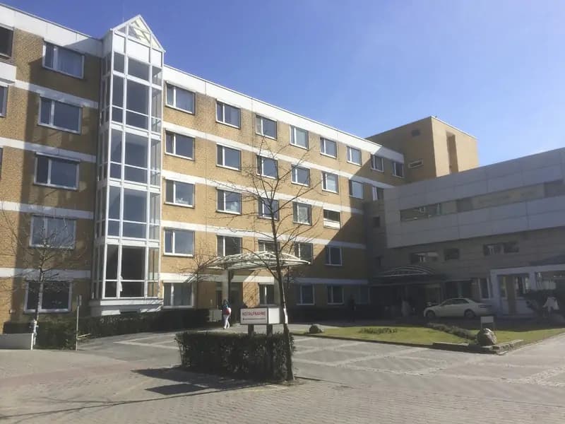 Schlosspark Clinic - Image 3