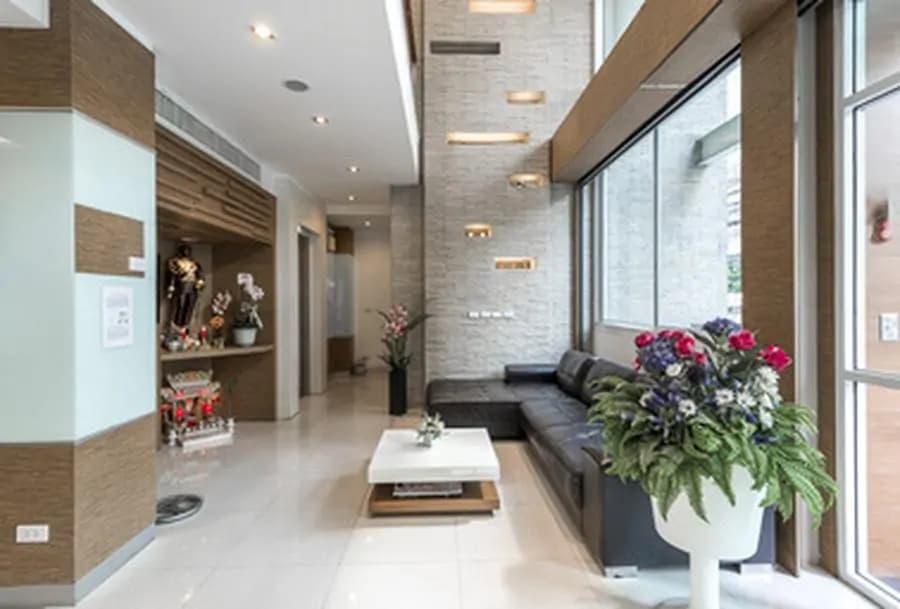 Asok Montri Dental Clinic - Image 2