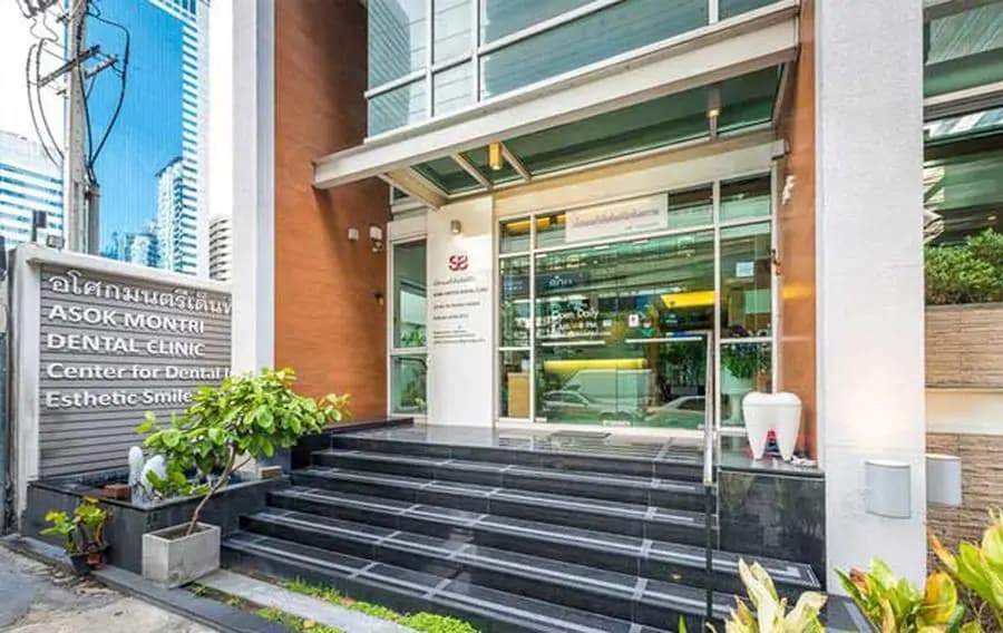 Asok Montri Dental Clinic - Image 4