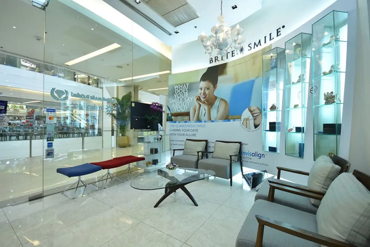 Bangkok International Dental Center at Siam Paragon - Image 4