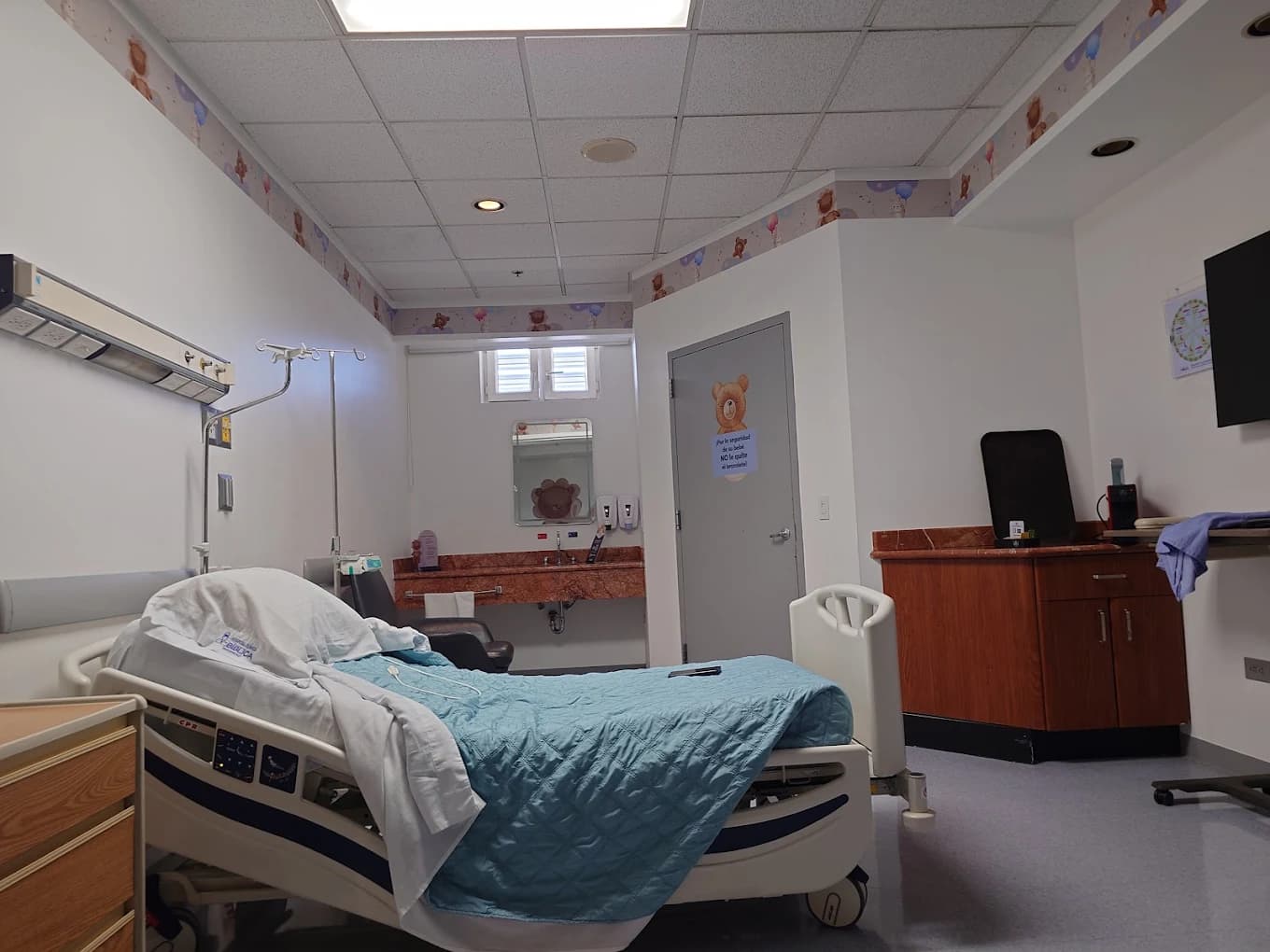 Hospital Clínica Bíblica - Image 4