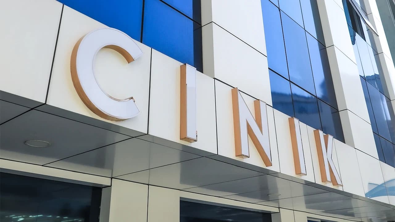 Dr. Cinik Hair Hospital - Image 3