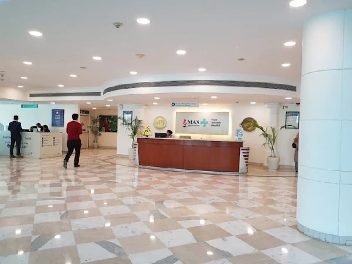 Max Smart Super Speciality Hospital - Image 4